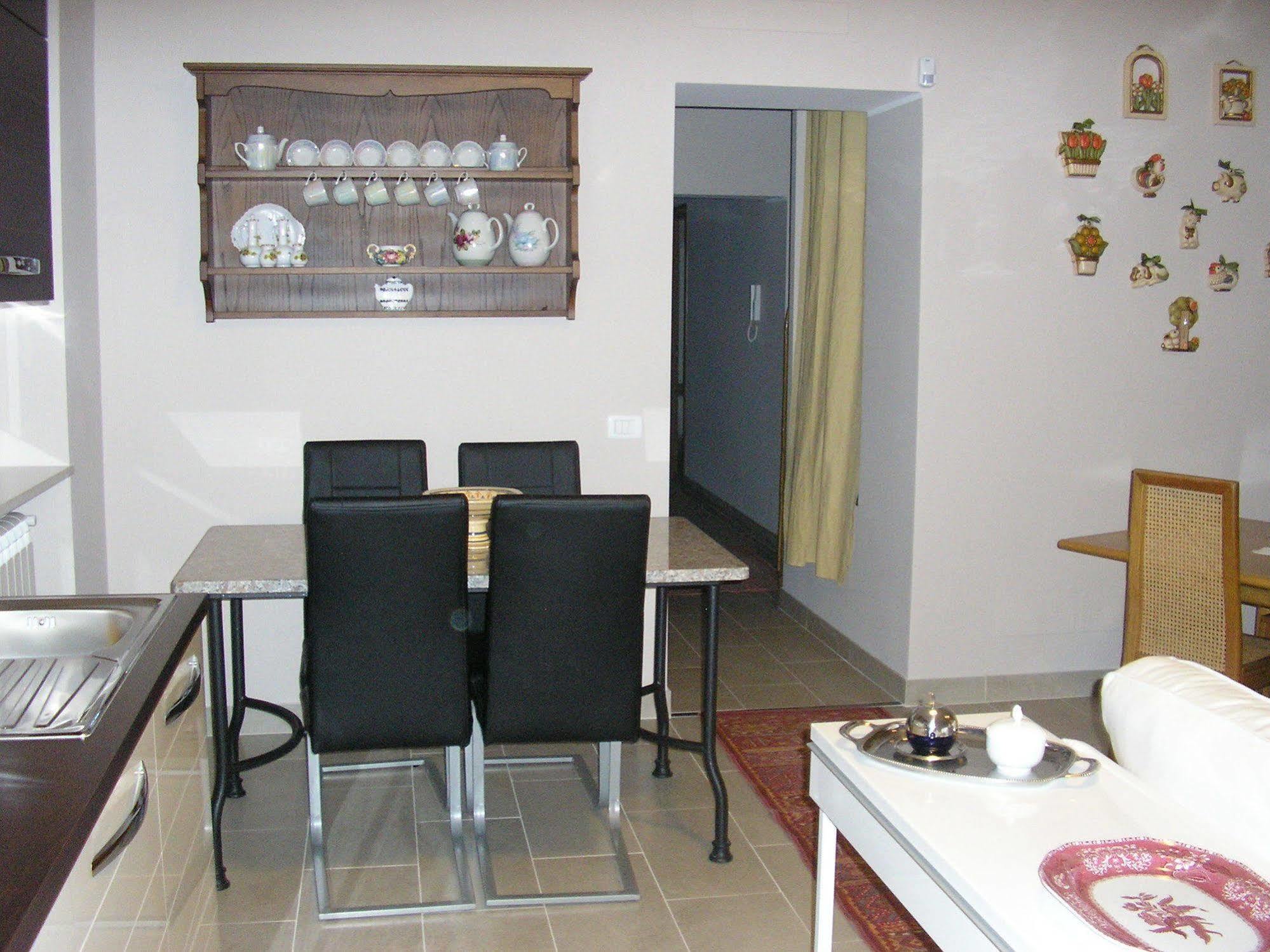 Bed and Breakfast Al Vecchio Olivo Фраскаті Екстер'єр фото